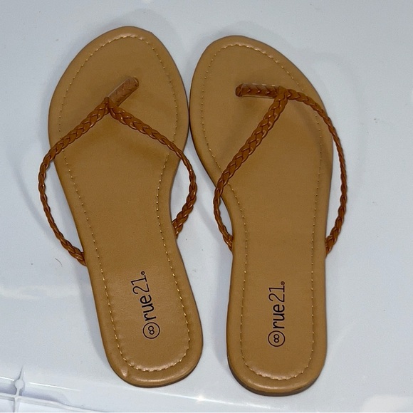 Rue21 Tan Braided Strap Women's Sandals Size 8 Brown Flip Flops - Picture 3 of 9